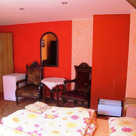 Hotel U Lisky Hostka  Zewnętrze zdjęcie