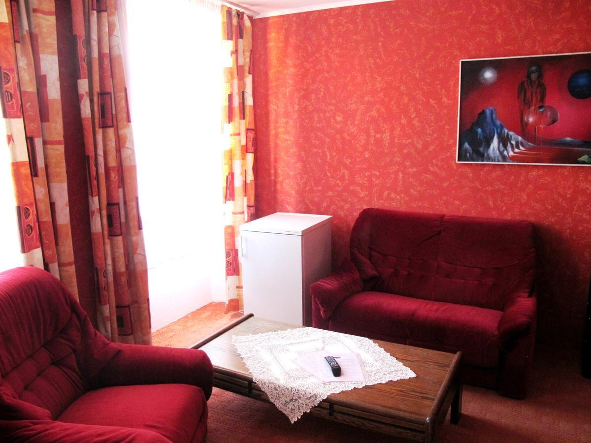 Hotel U Lisky Hostka  Zewnętrze zdjęcie
